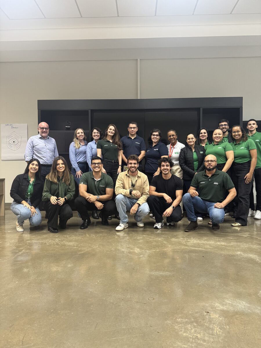 Turma de Londrina com professor